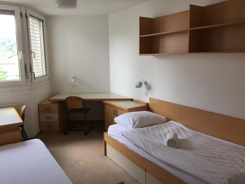 Summer Residence Hostel Любляна Экстерьер фото
